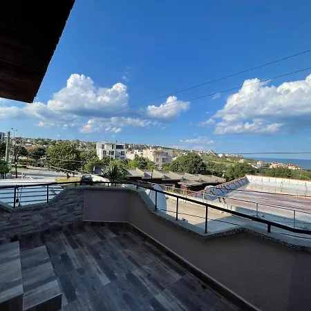 Sea Dream Flat *